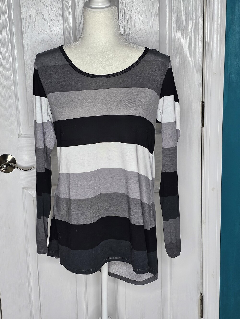 Striped Long-Sleeve Women’s Top in Black, Gray & White